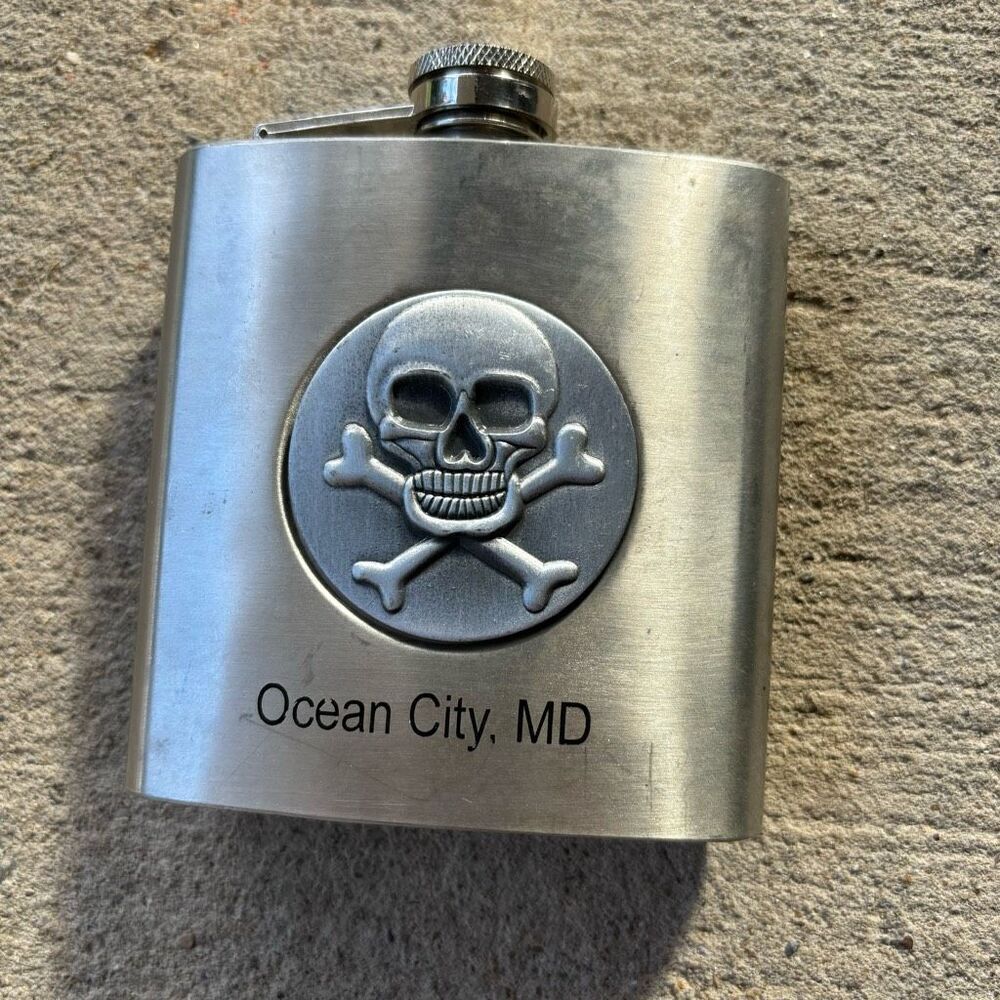 Ocean City Maryland Scull & Cross Bone 6oz Aluminum Flask